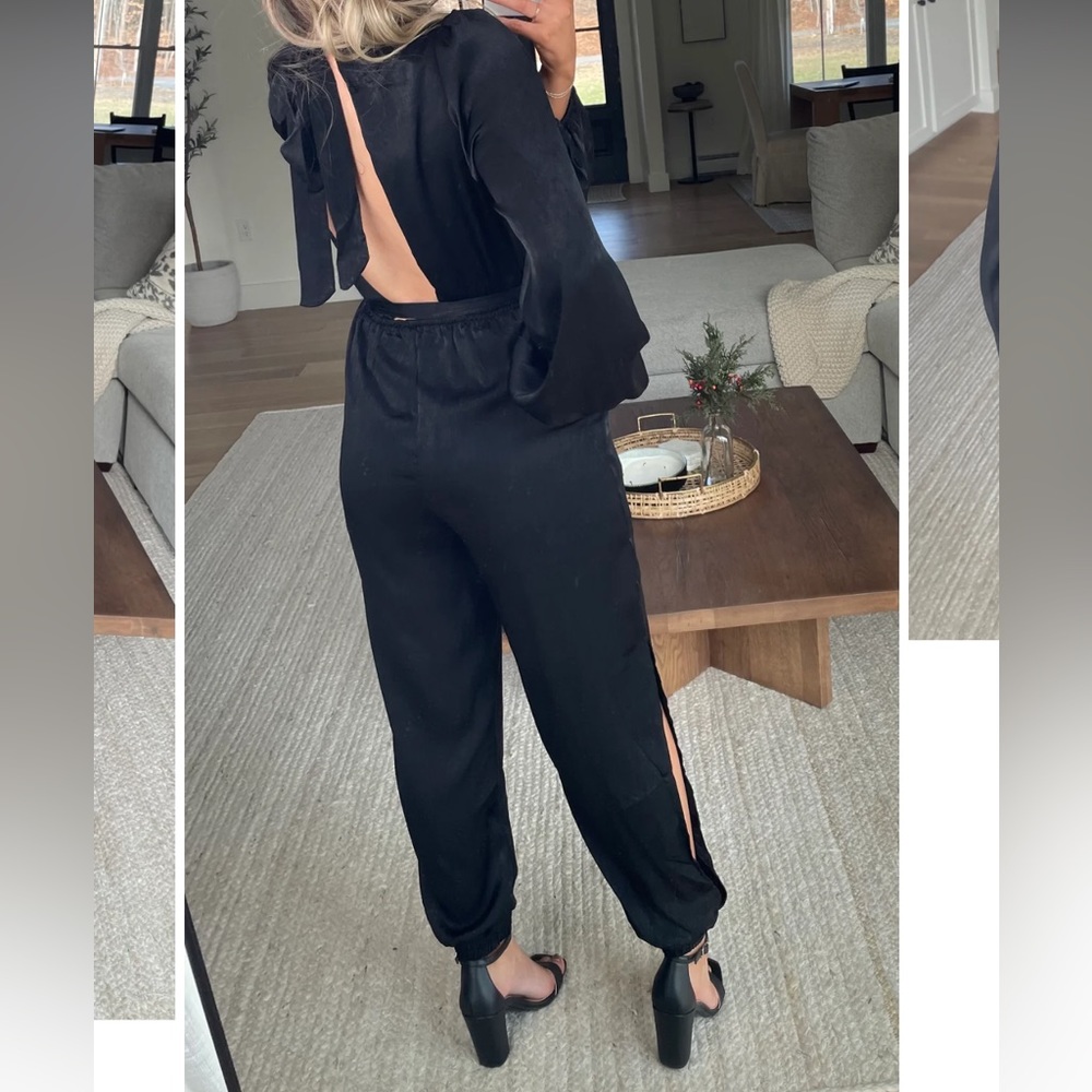 Brand new velvet jumpsuit - Picture 2 of 9